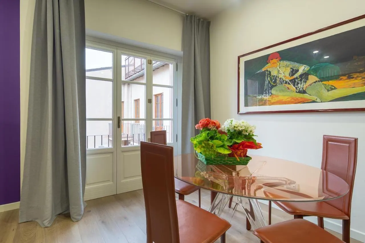 Stunning & Luxurious 1Br Apt 1 Min Walk By Duomo Florence Italy
