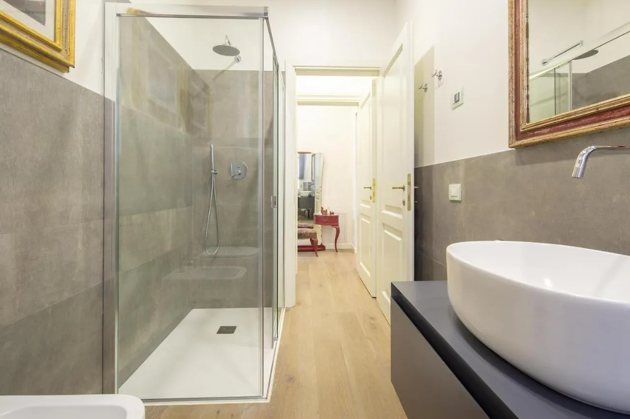 Stunning & Luxurious 1Br Apt 1 Min Walk By Duomo 佛罗伦萨 公寓
